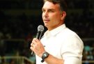 Propaganda de Flávio Bolsonaro vai ao ar sem áudio na TV aberta